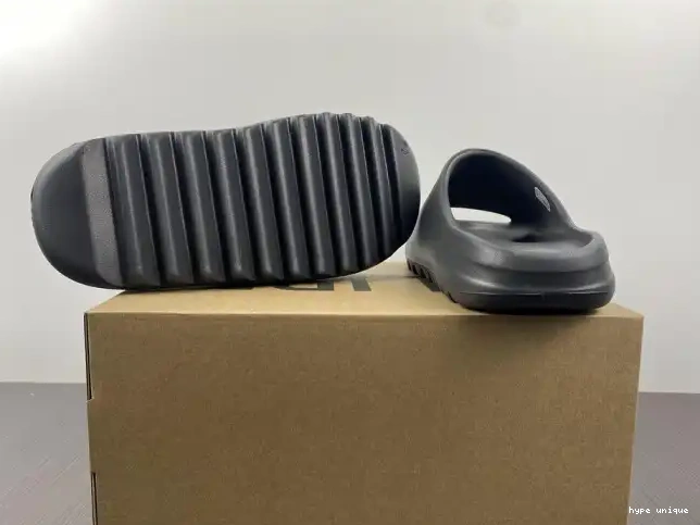 hype Onyx Slide Adidas Yeezy HQ6448 0324